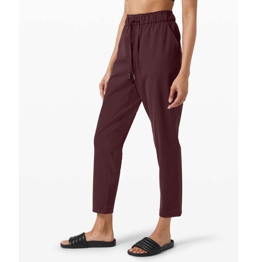 Lululemon Keep Moving Pant 7/8 High-Rise Cassis Size 4 LW5CWDS 27" Inseam